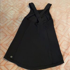 Lululemon athletic top